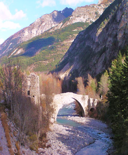  Verdon tourisme - Le pont du moulin XVII siècle - Randonnée Montagne 